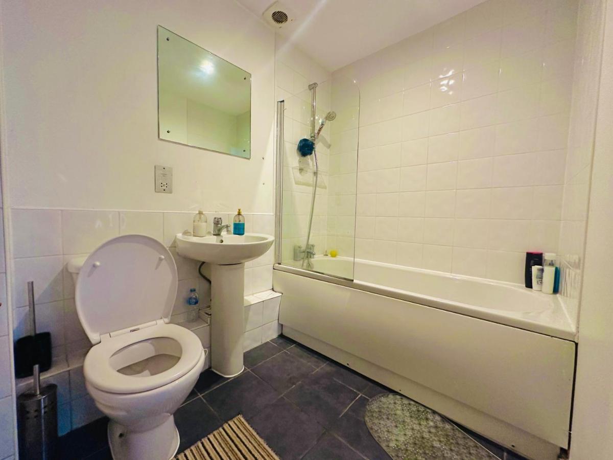 Penthouse Private Room - Top Rated - Great Location Бирмингам Екстериор снимка